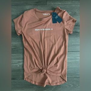 Abercrombie and Fitch tshirt. Brand new with tags!! 😊